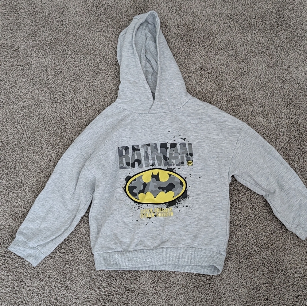 Batman Gray Boys Hoodie Size 5-6 Years